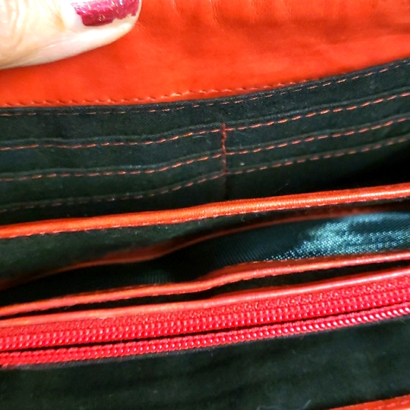 Ashwood Woven Genuine Red Leather Zip Around Wallet 7” x 4” / 17 Card Holder. - Picture 5 of 14